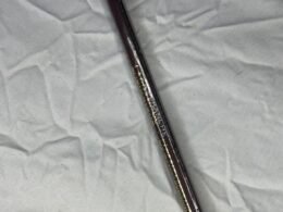 Lápis dermatográfico marrom escuro