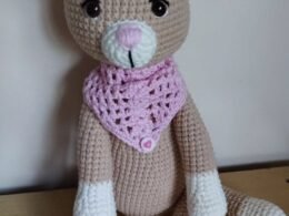 Amigurumi gata