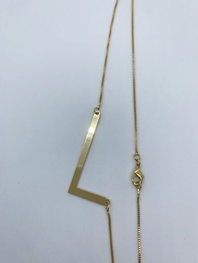 Colar personalizado L banhado no ouro