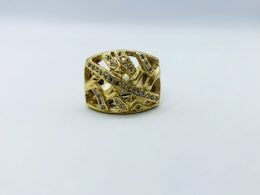 Anel chapa com zircônia banhado a ouro