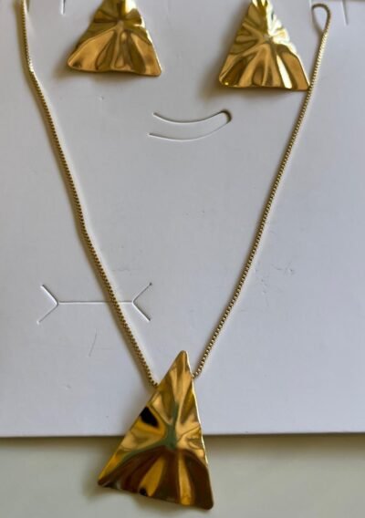 Conjunto triângulo banhado a ouro