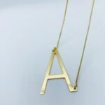 Colar personalizado. Letra A banhado no ouro