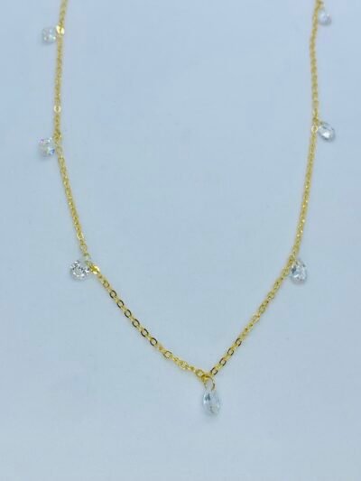Chokers com ponto de luz banhada a ouro