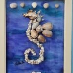 Quadro com colagem cavalo marinho