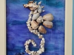 Quadro com colagem cavalo marinho