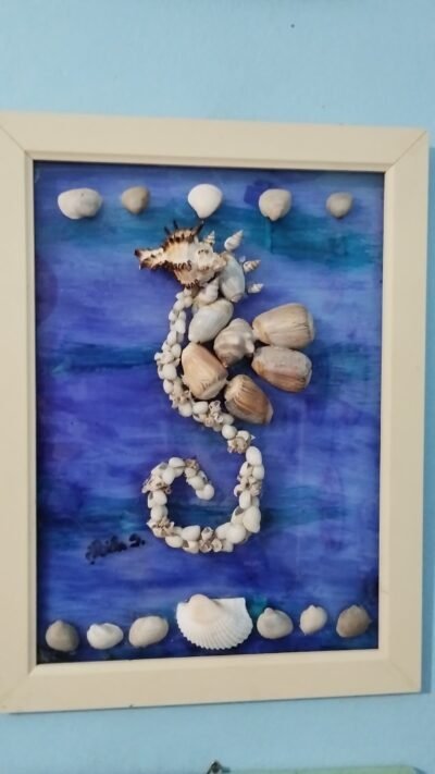 Quadro com colagem cavalo marinho
