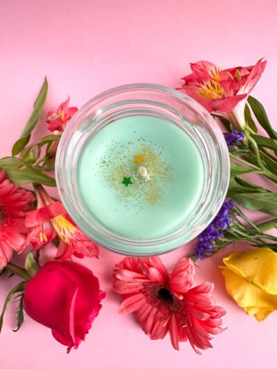 Vela aromática Jardim de Gnomos 140g - limão e verbena - Imagem 3