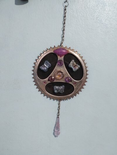 Mandala na coroa com pedras