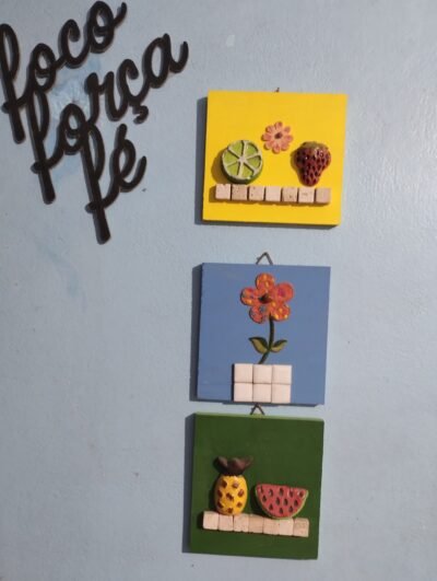 Quadrinhos com frutas e flores
