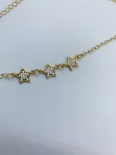 Choker elo pequeno 3 estrelas banhada no ouro