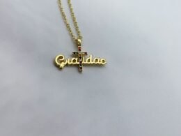 Colar gratidão com cruz cravejada banhado no ouro