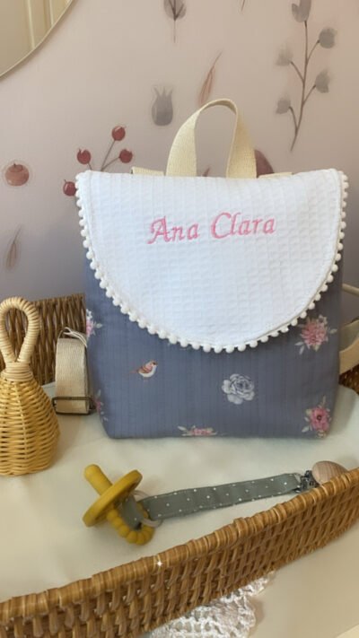 Mochilinha de mãe para filhos - Imagem 3