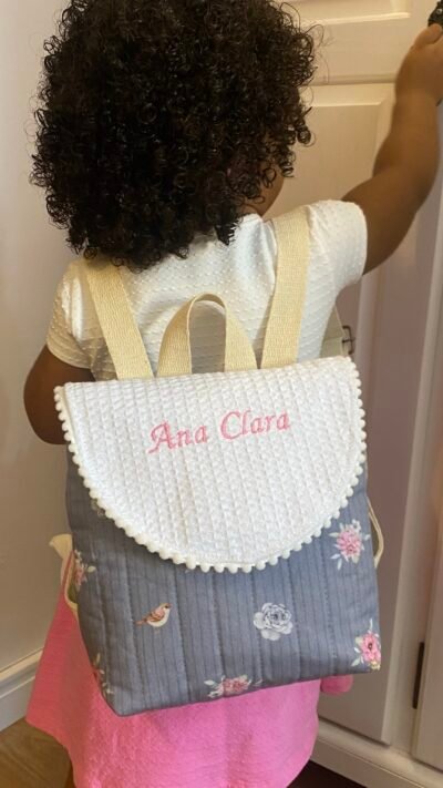 Mochilinha de mãe para filhos - Imagem 2