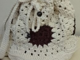 Bolsa saco em crochê